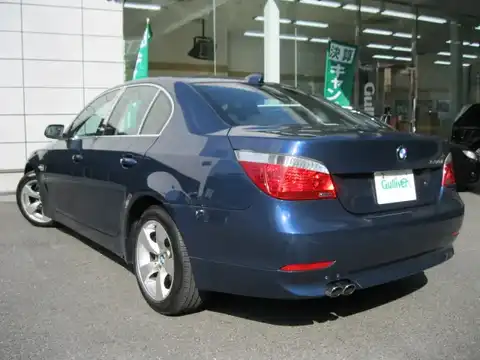 カタログ画像：５シリーズ （5 SERIES） ５３０ｉハイラインパッケージ 2003年8月 GH-NA30 3000cc バック