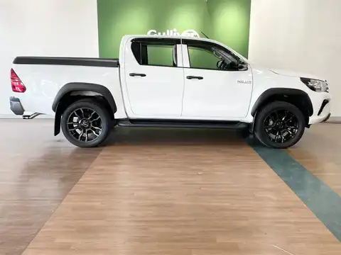 カタログ画像：ハイラックス （HILUX） Ｘ 2017年9月 QDF-GUN125 2400cc スーパーホワイトⅡ 燃費11.8km / l 外装