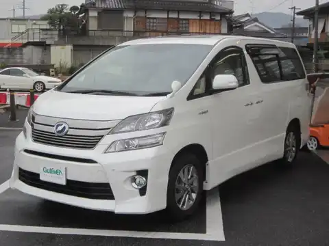 カタログ画像：ヴェルファイア （VELLFIRE） ３．５Ｖ プレミアムシートエディション 2012年9月 DBA-GGH20W 3500cc ホワイトパールクリスタルシャイン 燃費9.2km / l フロント