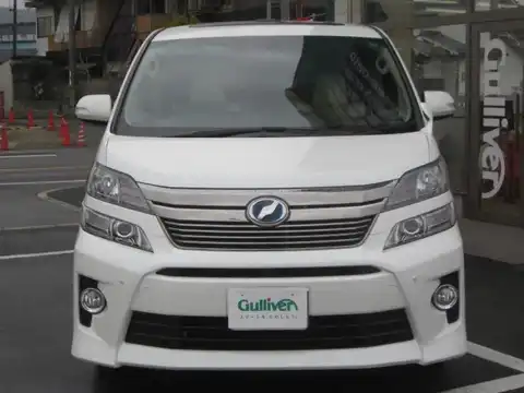 カタログ画像：ヴェルファイア （VELLFIRE） ３．５Ｖ プレミアムシートエディション 2012年9月 DBA-GGH20W 3500cc ホワイトパールクリスタルシャイン 燃費9.2km / l フロント