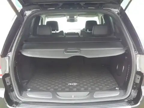 カタログ画像：ジープ・グランドチェロキー （JEEP GRAND CHEROKEE） リミテッド 2011年3月 ABA-WK36 3600cc ブリリアントブラッククリスタルパールコート 燃費7.8km / l 内装