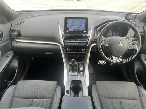 カタログ画像：エクリプスクロスＰＨＥＶ （ECLIPSE CROSS PHEV） ブラックエディション 2023年12月 5LA-GL3W 2400cc ホワイトダイヤモンド 燃費16.4km / l フロント