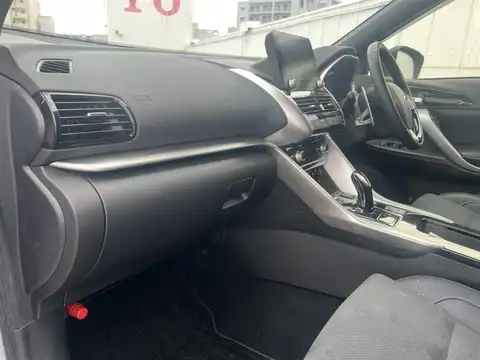 カタログ画像：エクリプスクロスＰＨＥＶ （ECLIPSE CROSS PHEV） ブラックエディション 2023年12月 5LA-GL3W 2400cc ホワイトダイヤモンド 燃費16.4km / l フロント