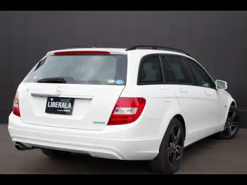 カタログ画像：Ｃクラスステーションワゴン （C-CLASS STATIONWAGON） Ｃ１８０ ステーションワゴン エディションＣ 2014年4月 DBA-204249 1800cc ポーラーホワイト（Ｓ） 燃費13.2km / l バック