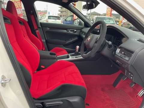 カタログ画像：シビック （CIVIC） ｅ：ＨＥＶ 2022年7月 6AA-FL4 2000cc プラチナホワイト・パール 燃費24.2km / l 内装