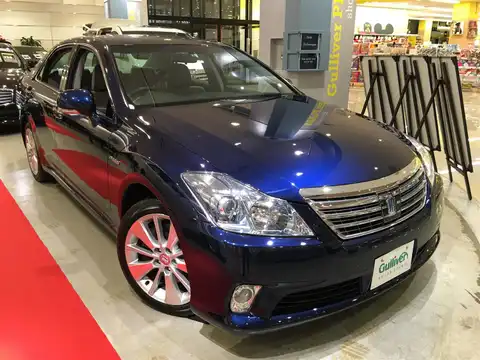 カタログ画像：クラウンハイブリッド （CROWN HYBRID） ハイブリッド 2010年2月 DAA-GWS204 3500cc ダークブルーマイカ 燃費14.0km / l メイン（その他）