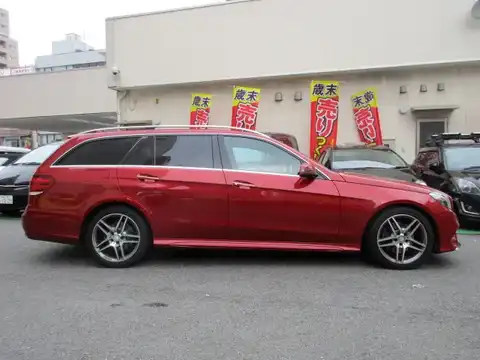 カタログ画像：Ｅクラスステーションワゴン （E-CLASS STATIONWAGON） Ｅ２５０ ステーションワゴン アバンギャルド 2013年5月 RBA-212236C 2000cc ヒヤシンスレッド（Ｍ） 燃費15.5km / l 外装