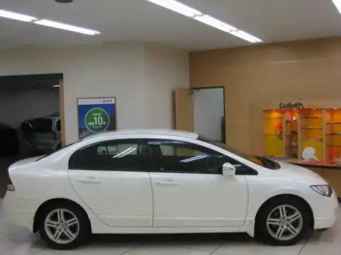 カタログ画像：シビック （CIVIC） １．８Ｓ 2005年9月 DBA-FD1 1800cc プレミアムホワイト・パール 燃費17.0km / l 外装