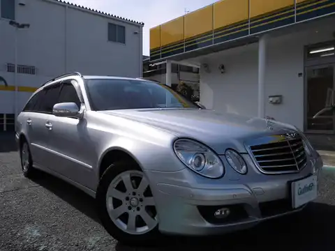 カタログ画像：Ｅクラスステーションワゴン （E-CLASS STATIONWAGON） Ｅ２５０ ステーションワゴン 2008年1月 DBA-211252C 2500cc フリントグレー（Ｍ）orインジウムグレー（Ｍ）orテノライトグレー（Ｍ） 燃費9.0km / l メイン（その他）