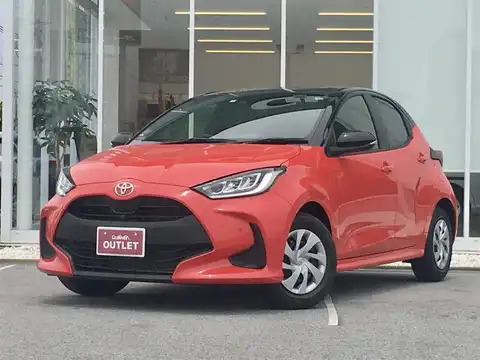 カタログ画像：ヤリス （YARIS） Ｇ 2020年2月 5BA-KSP210 1000cc センシュアルレッドマイカorコーラルクリスタルシャインorブラック×コーラルクリスタルシャインorホワイト×センシュアルレッドマイカ 燃費20.2km / l フロント