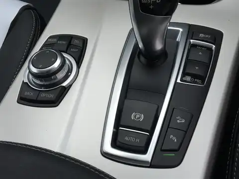 カタログ画像：Ｘ３ （X3） ｘＤｒｉｖｅ ２０ｉ ハイラインパッケージ 2012年5月 DBA-WX20 2000cc 燃費13.2km / l 内装