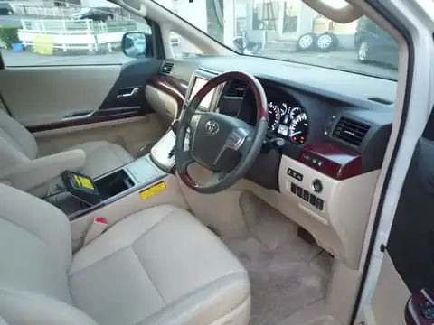 カタログ画像：アルファード （ALPHARD） ３５０Ｇ サイドリフトアップシート装着車 2011年11月 DBA-GGH25W 3500cc ホワイトパールクリスタルシャイン 燃費9.1km / l 内装