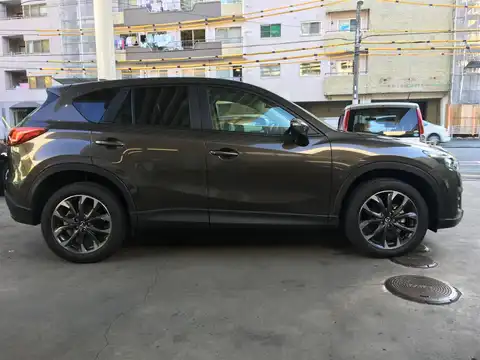 カタログ画像：ＣＸ－５ （CX-5） ２５Ｓ Ｌパッケージ 2015年1月 DBA-KE5FW 2500cc チタニウムフラッシュマイカ 燃費15.2km / l 外装