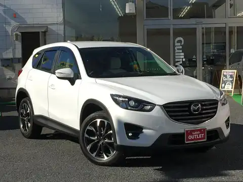 カタログ画像：ＣＸ－５ （CX-5） ２５Ｓ Ｌパッケージ 2015年1月 DBA-KE5FW 2500cc クリスタルホワイトパールマイカ 燃費15.2km / l メイン（その他）