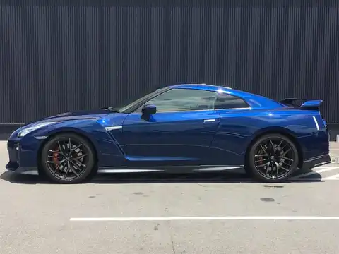 カタログ画像：ＧＴ－Ｒ （GT-R） ＧＴ－Ｒ プレミアムエディション 2019年6月 4BA-R35 3800cc ワンガンブルー（４ＲＰＭ） 燃費7.8km / l 外装