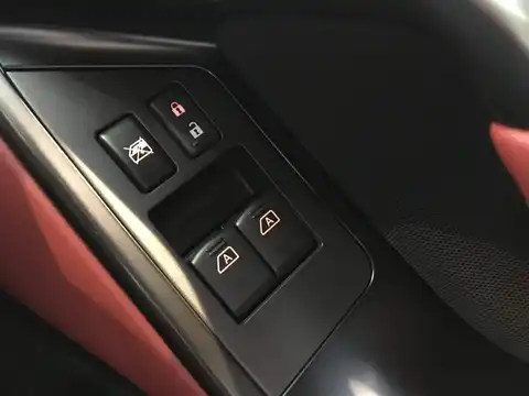 カタログ画像：ＧＴ－Ｒ （GT-R） ＧＴ－Ｒ プレミアムエディション 2019年6月 4BA-R35 3800cc ワンガンブルー（４ＲＰＭ） 燃費7.8km / l 内装