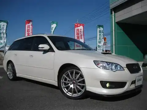 カタログ画像：レガシィツーリングワゴン （LEGACY TOURING WAGON） ｔｕｎｅｄ ｂｙ ＳＴＩ 2007年8月 CBA-BP5 2000cc サテンホワイト・パール 燃費11.4km / l メイン（その他）