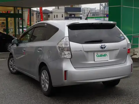 カタログ画像：プリウスα （PRIUS ALPHA） Ｇ 2011年5月 DAA-ZVW41W 1800cc シルバーメタリック 燃費26.2km / l バック