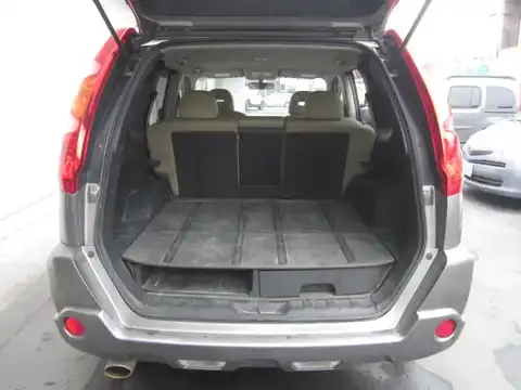 カタログ画像：エクストレイル （X-TRAIL） アクシス パフォーマンススペック 2009年12月 DBA-NT31 2000cc ブレードシルバー（Ｍ）orダイヤモンドシルバー（Ｍ） 内装