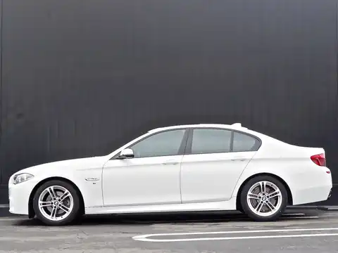 ＢＭＷ,５シリーズ,５２３ｉ Ｍスポーツ,2014年4月