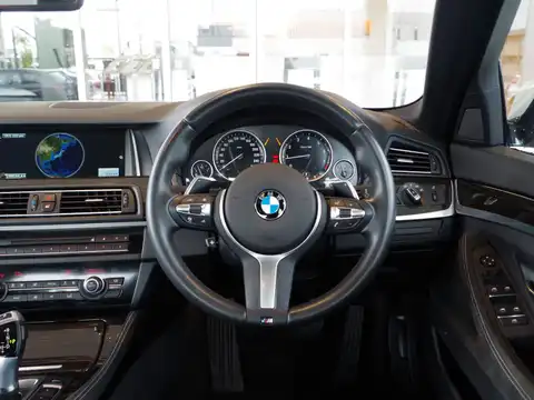 ＢＭＷ,５シリーズ,５２３ｉ Ｍスポーツ,2016年10月