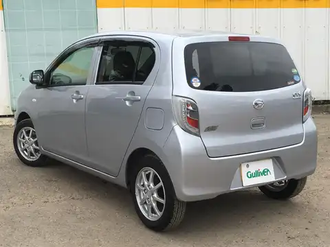 カタログ画像：ミライース （MIRA E:S） Ｘ 2014年4月 DBA-LA300S 660cc ブライトシルバーメタリック 燃費33.4km / l バック