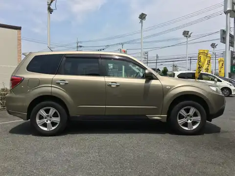 カタログ画像：フォレスター （FORESTER） ２．０ＸＳ 2007年12月 DBA-SH5 2000cc トパーズゴールド・メタリック 燃費14.0km / l 外装