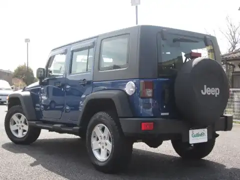 カタログ画像：ジープ・ラングラーアンリミテッド （JEEP WRANGLER UNLIMITED） スポーツ４ＡＴ 2008年11月 ABA-JK38L 3800cc ディープウォーターブルー パールコート 燃費7.1km / l バック