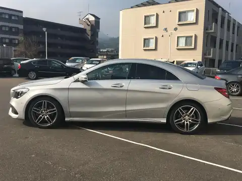 カタログ画像：ＣＬＡクラス （CLA-CLASS） ＣＬＡ１８０ スポーツ 2016年8月 DBA-117342 1600cc ポーラーシルバー（Ｍ） 燃費17.4km / l 外装