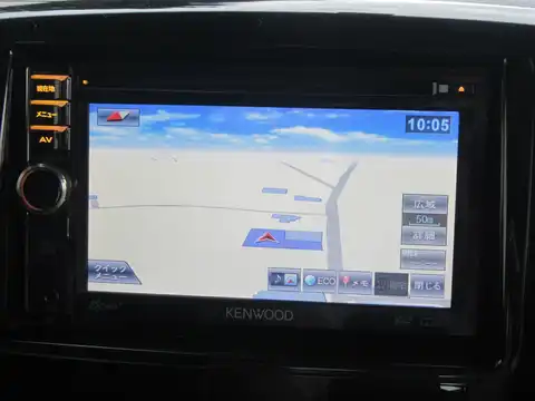 カタログ画像：スペーシアカスタム （SPACIA CUSTOM） ＸＳスマートフォン連携ナビゲーション装着車 2013年6月 DBA-MK32S 660cc ブルーイッシュブラックパール３ 燃費27.8km / l 内装