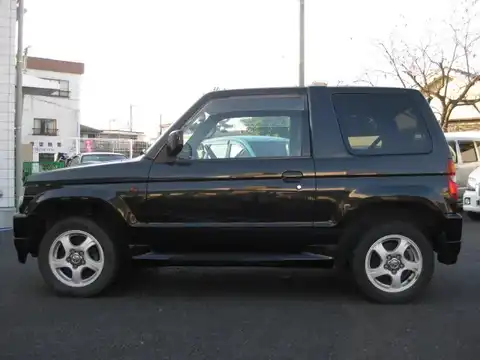 カタログ画像：パジェロミニ （PAJERO MINI） Ｒ 2002年9月 TA-H53A 660cc ブラックマイカ 外装