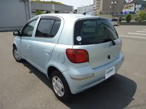 カタログ画像：ヴィッツ （VITZ） Ｕ Ｌパッケージ・ＮＥＯエディション 2004年5月 CBA-SCP13 1300cc ペールブルーマイカメタリック 燃費23.0km / l バック