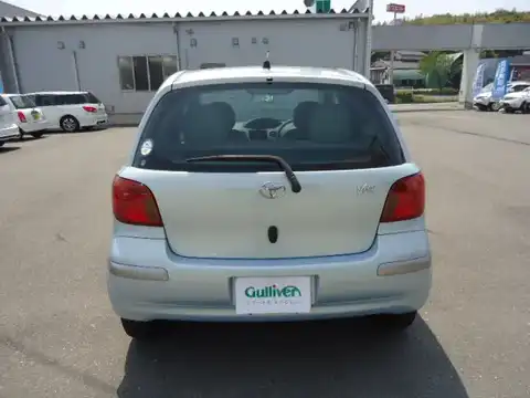 カタログ画像：ヴィッツ （VITZ） Ｕ Ｌパッケージ・ＮＥＯエディション 2004年5月 CBA-SCP13 1300cc ペールブルーマイカメタリック 燃費23.0km / l バック