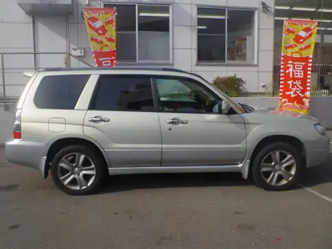 カタログ画像：フォレスター （FORESTER） Ｌ．Ｌ．Ｂｅａｎエディション 2005年1月 CBA-SG5 2000cc シャンパンゴールド・オパール／プレミアムシルバー・メタリック 燃費13.0km / l 外装