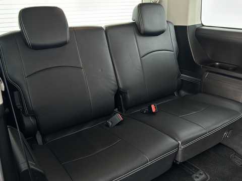 カタログ画像：デリカＤ：５ （DELICA D:5） Ｐ 2021年12月 3DA-CV1W 2200cc ブラックマイカ 燃費12.6km / l 内装
