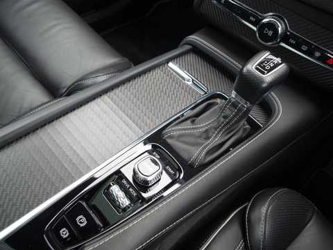 カタログ画像：ＸＣ９０ （XC90） Ｔ８ ツインエンジン ＡＷＤ エクセレンス 2018年8月 DLA-LB420XCPA 2000cc オニキスブラックメタリック 燃費13.7km / l 内装