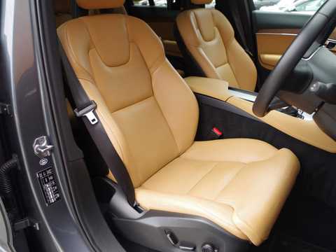 カタログ画像：ＸＣ９０ （XC90） Ｔ８ ツインエンジン ＡＷＤ エクセレンス 2018年8月 DLA-LB420XCPA 2000cc 燃費13.7km / l フロント