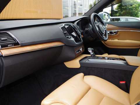 カタログ画像：ＸＣ９０ （XC90） Ｔ８ ツインエンジン ＡＷＤ エクセレンス 2018年8月 DLA-LB420XCPA 2000cc 燃費13.7km / l フロント