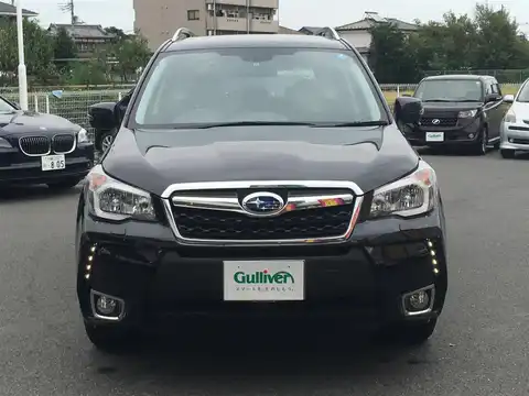 カタログ画像：フォレスター （FORESTER） Ｓ－リミテッド 2014年11月 DBA-SJ5 2000cc クリスタルブラック・シリカ 燃費15.2km / l フロント