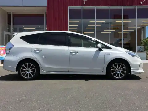 カタログ画像：プリウスα （PRIUS ALPHA） Ｓ チューン ブラック 2014年4月 DAA-ZVW40W 1800cc ホワイトパールクリスタルシャイン 燃費26.2km / l 外装