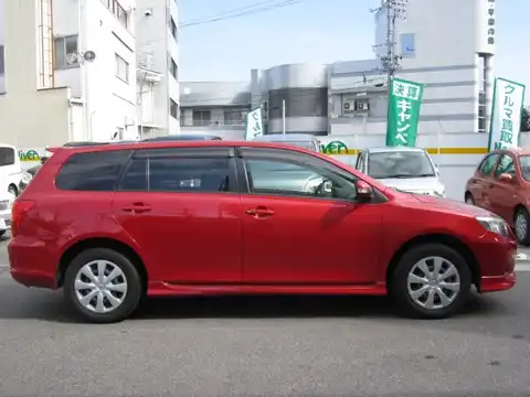 カタログ画像：カローラフィールダー （COROLLA FIELDER） １．５Ｘ エアロツアラー 2006年10月 DBA-NZE141G 1500cc レッドマイカメタリック 燃費18.0km / l 外装