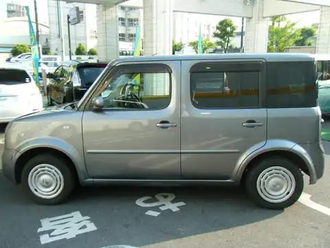 カタログ画像：キューブ （CUBE） １４Ｓ プラスナビ 2006年10月 DBA-BZ11 1400cc トワイライトグレー（ＰＭ） 燃費16.4km / l 外装