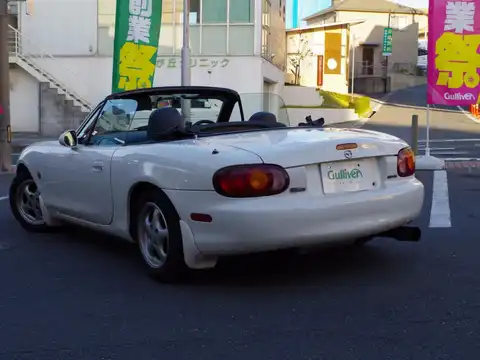 カタログ画像：ロードスター （ROADSTER） Ｓ 1999年10月 GF-NB8C 1800cc シャストホワイト 燃費11.4km / l バック