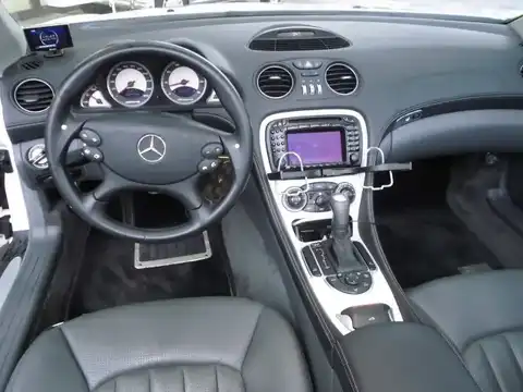 カタログ画像：ＳＬ （SL） ＳＬ５５ ＡＭＧ 2004年4月 GH-230474 5500cc アラバスターホワイト（Ｓ） 燃費6.3km / l 内装