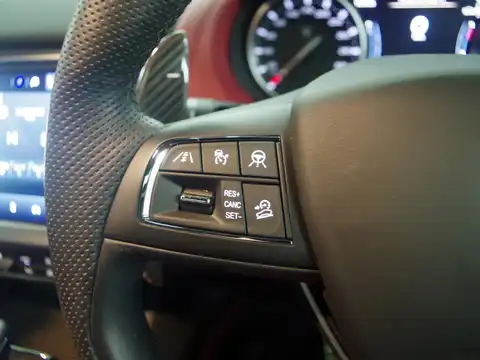 カタログ画像：レヴァンテ （LEVANTE） ＧＴペッレ イントレッチァータ 2022年12月 7AA-MLE20 2000cc ビアンコ 内装