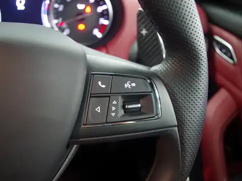 カタログ画像：レヴァンテ （LEVANTE） ＧＴペッレ イントレッチァータ 2022年12月 7AA-MLE20 2000cc ビアンコ 内装