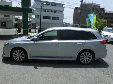 カタログ画像：レガシィツーリングワゴン （LEGACY TOURING WAGON） ２．５ｉアイサイト Ｓパッケージ 2014年4月 DBA-BRM 2500cc アイスシルバー・メタリック 燃費12.4km / l 外装