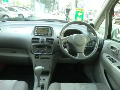 カタログ画像：カローラスパシオ （COROLLA SPACIO） エアロツアラー ２－３ 1999年4月 GF-AE115N 1800cc シルバーメタリック 燃費11.4km / l 内装