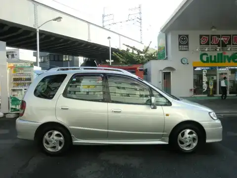 カタログ画像：カローラスパシオ （COROLLA SPACIO） エアロツアラー ２－３ 1999年4月 GF-AE115N 1800cc シルバーメタリック 燃費11.4km / l 外装