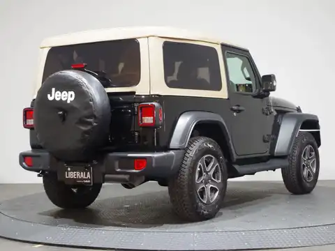 カタログ画像：ジープ・ラングラー （JEEP WRANGLER） ブラック＆タン 2020年7月 ABA-JL36S 3600cc ブラッククリアコート 燃費9.6km / l バック